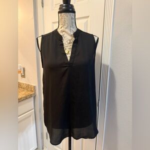 Sleeveless V-Neck Black Women's Top